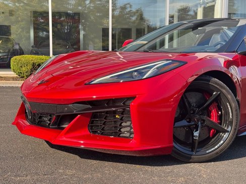 Used 2025 Chevrolet Corvette E-Ray w/ Stealth Interior Trim Package image 15