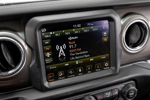 Used 2022 Jeep Wrangler Unlimited Sahara w/ Cold Weather Group image 43