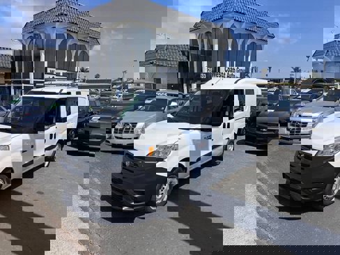 Used 2017 RAM ProMaster City Tradesman w/ Rear Back-up Camera Group image 1