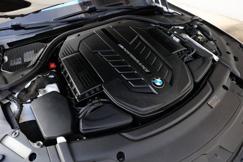 Used 2019 BMW M760i xDrive image 69