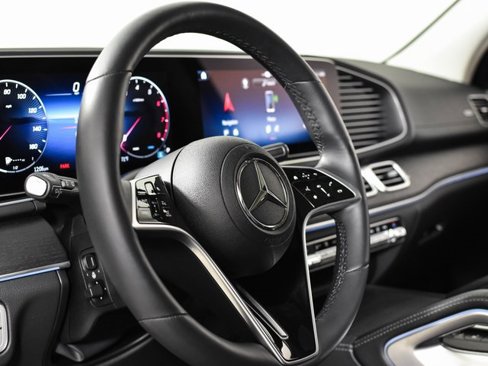 Certified 2024 Mercedes-Benz GLS 450 4MATIC image 18