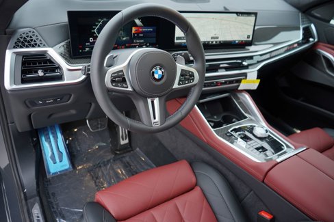 New 2026 BMW X6 M60i w/ Executive Package image 12