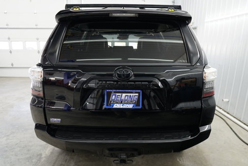Used 2021 Toyota 4Runner Venture image 12