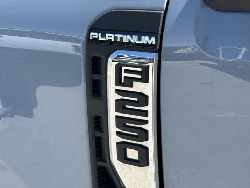 Used 2024 Ford F250 Platinum image 14