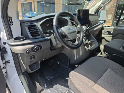 Used 2023 Ford Transit 350 XLT image 9