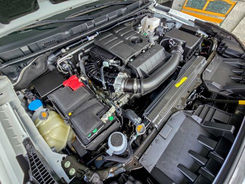 Used 2025 Nissan Frontier SV image 51
