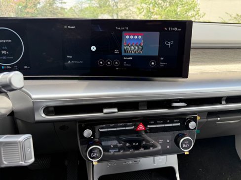 New 2026 Hyundai Ioniq 9 SEL image 16