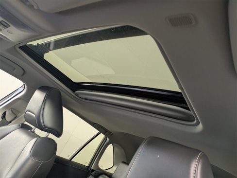 Used 2025 Toyota RAV4 Limited image 12