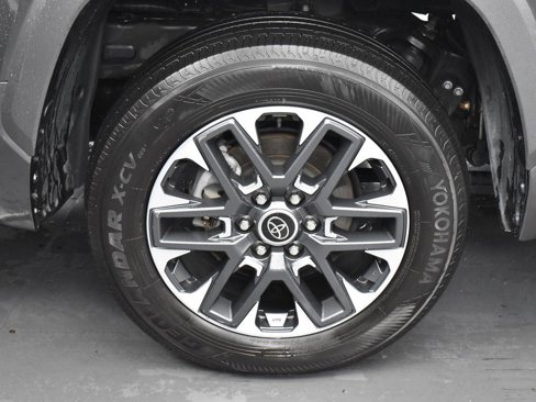 Used 2023 Toyota Tundra Limited image 34