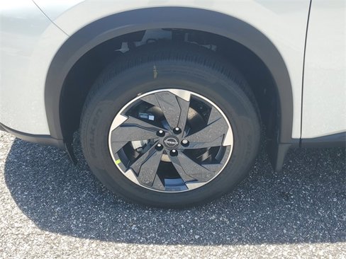 New 2026 Nissan Rogue SV image 5