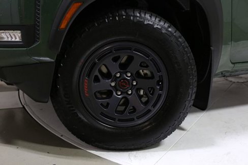 New 2026 Nissan Frontier Pro-X image 2