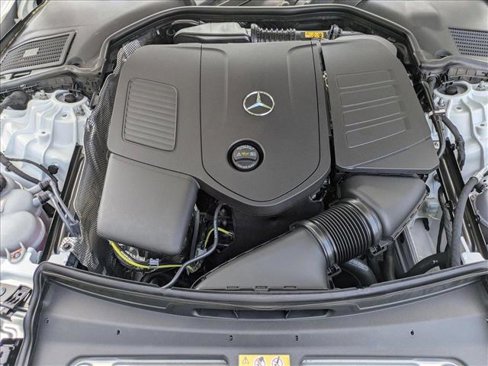 New 2025 Mercedes-Benz C 300 4MATIC Sedan image 16