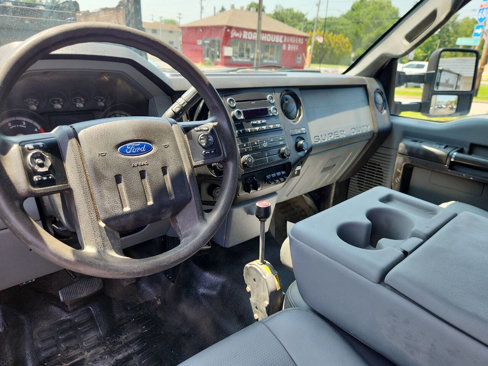 Used 2016 Ford F550 4x4 Regular Cab Super Duty image 12