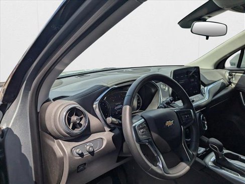 New 2025 Chevrolet Blazer LT image 3