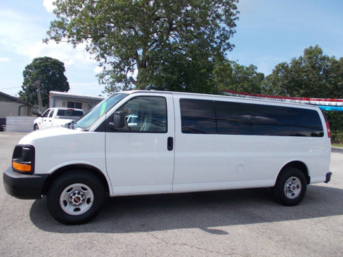 Used 2015 GMC Savana 3500 LS image 18
