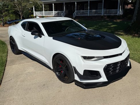 Used 2018 Chevrolet Camaro ZL1 image 34