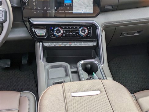 New 2026 GMC Sierra 2500 Denali w/ Denali Reserve Package image 19