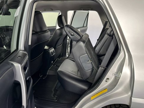 Used 2021 Toyota 4Runner SR5 Premium image 32