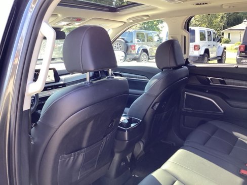 Used 2024 Kia Telluride EX image 20
