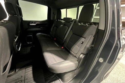 Used 2023 GMC Sierra 1500 Elevation w/ Preferred Package image 24
