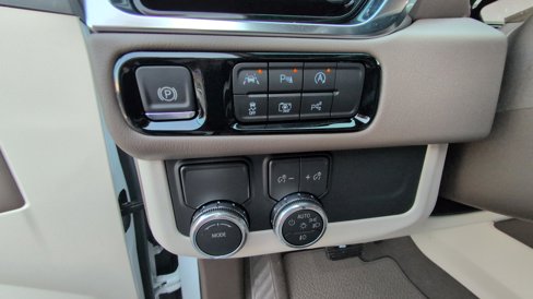 New 2026 GMC Yukon Denali image 23