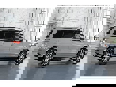 New 2026 Mercedes-Benz GLS 580 4MATIC image 16