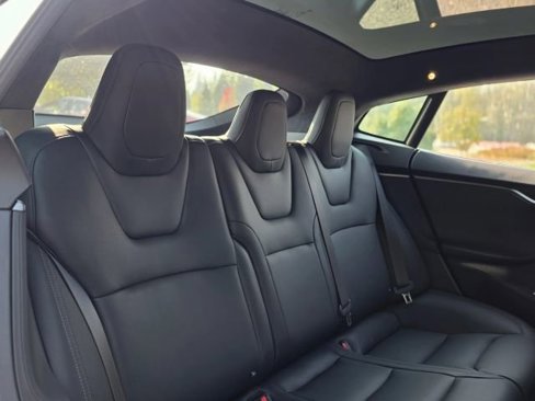 Used 2020 Tesla Model S Long Range Plus image 33