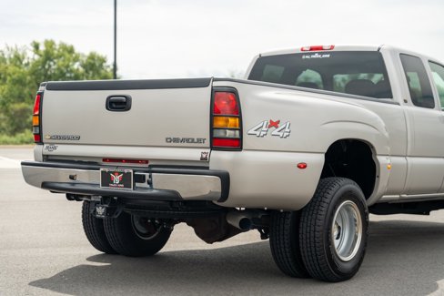 Used 2005 Chevrolet Silverado 3500 LT w/ Heavy-Duty Power Package image 14