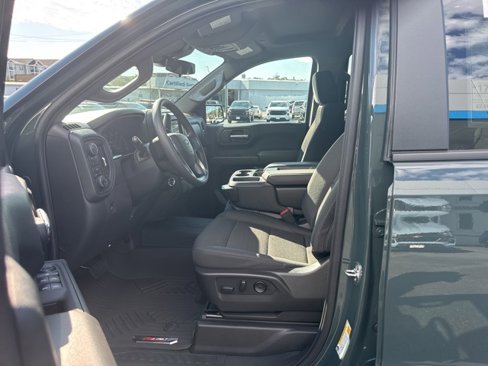 New 2026 Chevrolet Silverado 1500 Custom Trail Boss w/ LPO, Dark Essentials Package image 8