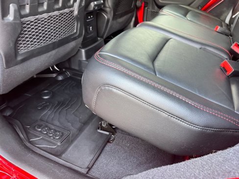 Used 2021 Jeep Wrangler Unlimited Rubicon image 12