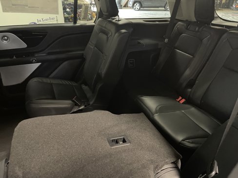 New 2025 Lincoln Aviator Reserve w/ Equipment Group 201A image 22