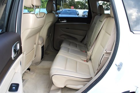 Used 2014 Jeep Grand Cherokee Overland w/ Trailer Tow Group IV image 19