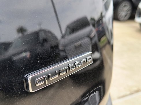 New 2025 Audi Q7 3.0T Prestige image 4