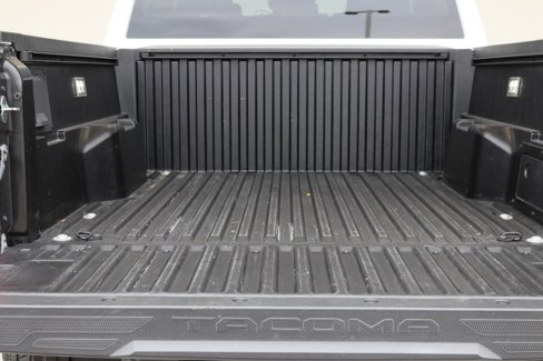 Used 2024 Toyota Tacoma TRD Off-Road image 23