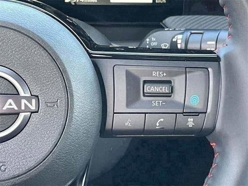 New 2025 Nissan Kicks SR image 9