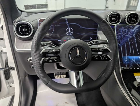 New 2025 Mercedes-Benz GLC 350e 4MATIC image 30