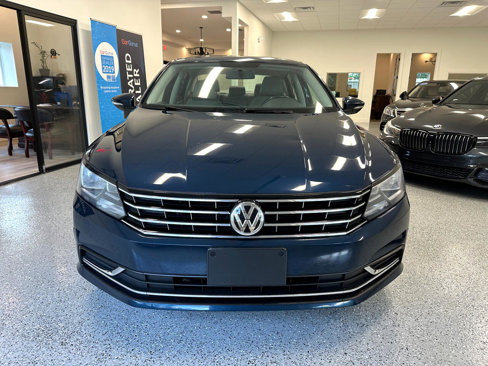 Used 2019 Volkswagen Passat Wolfsburg Edition image 12