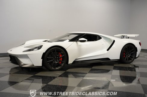 Used 2017 Ford GT image 6
