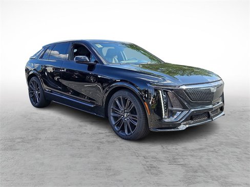 New 2026 Cadillac Lyriq V image 3