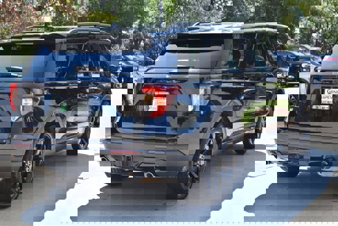 Used 2023 Ford Explorer ST-Line w/ Class IV Trailer Tow Package image 8