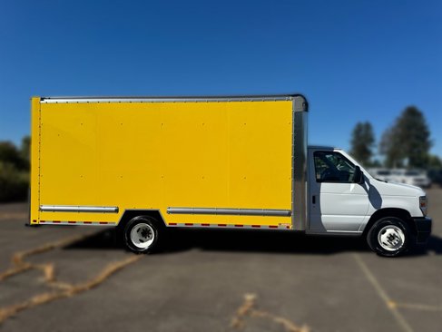Used 2024 Ford E-350 and Econoline 350 Super Duty w/ Driver's Safety Package image 3