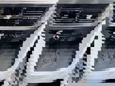 New 2025 Ford Explorer Platinum image 18