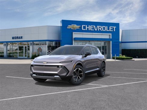 New 2025 Chevrolet Equinox EV LT image 8