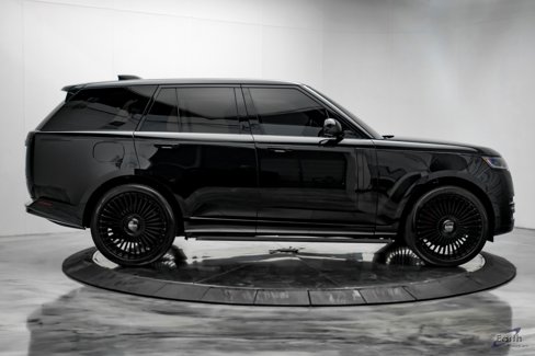 Used 2024 Land Rover Range Rover SE image 16