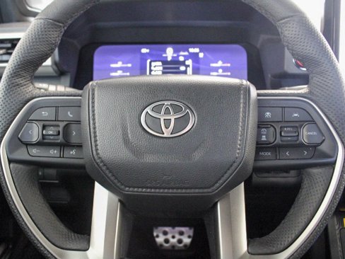 Used 2024 Toyota Tacoma TRD Sport image 15