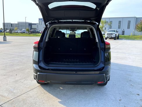 New 2026 Nissan Rogue SV image 10