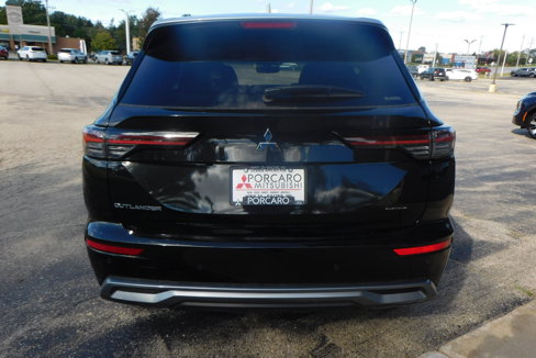 New 2025 Mitsubishi Outlander AWD image 4