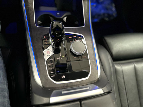 Used 2022 BMW X5 xDrive40i w/ M Sport Package image 28