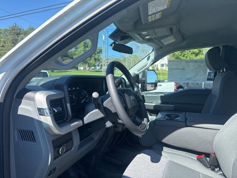 New 2026 Ford F350 XLT image 21
