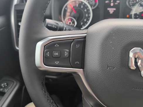 New 2025 RAM 1500 4x4 Crew Cab image 24